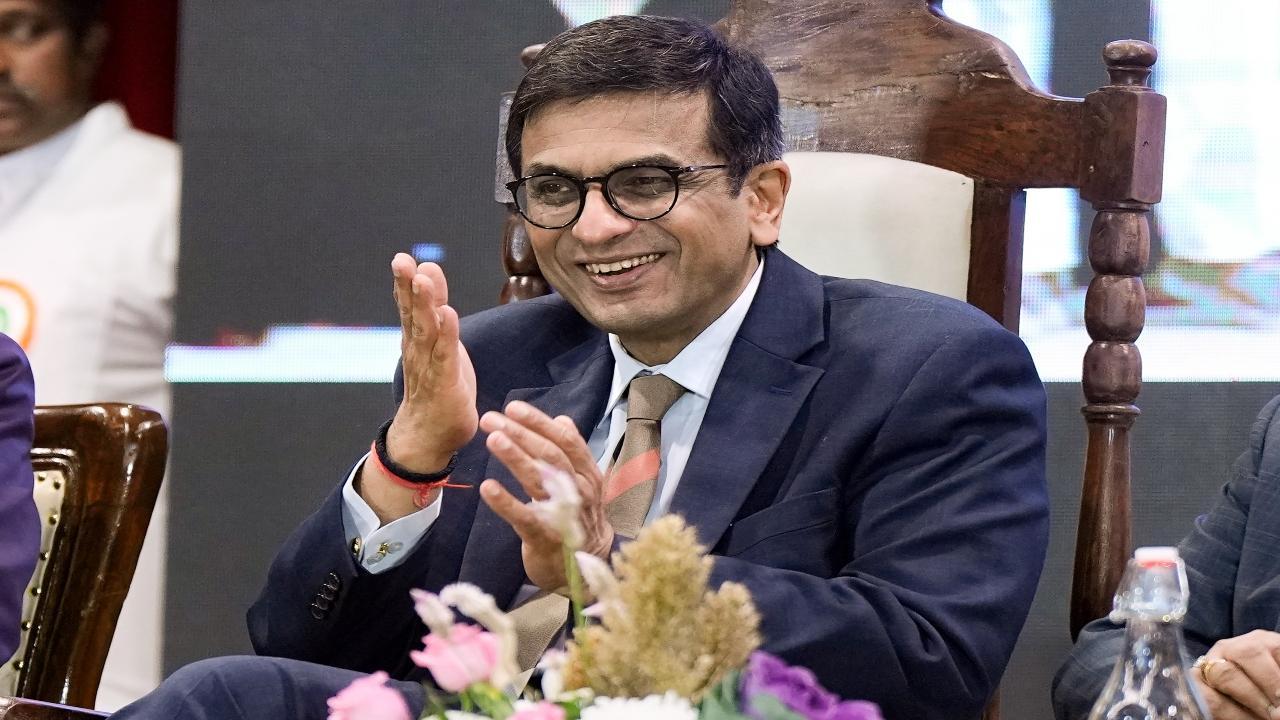 Favorable conditions for judges and lawyers in Maharashtra, says CJI Chandrachud