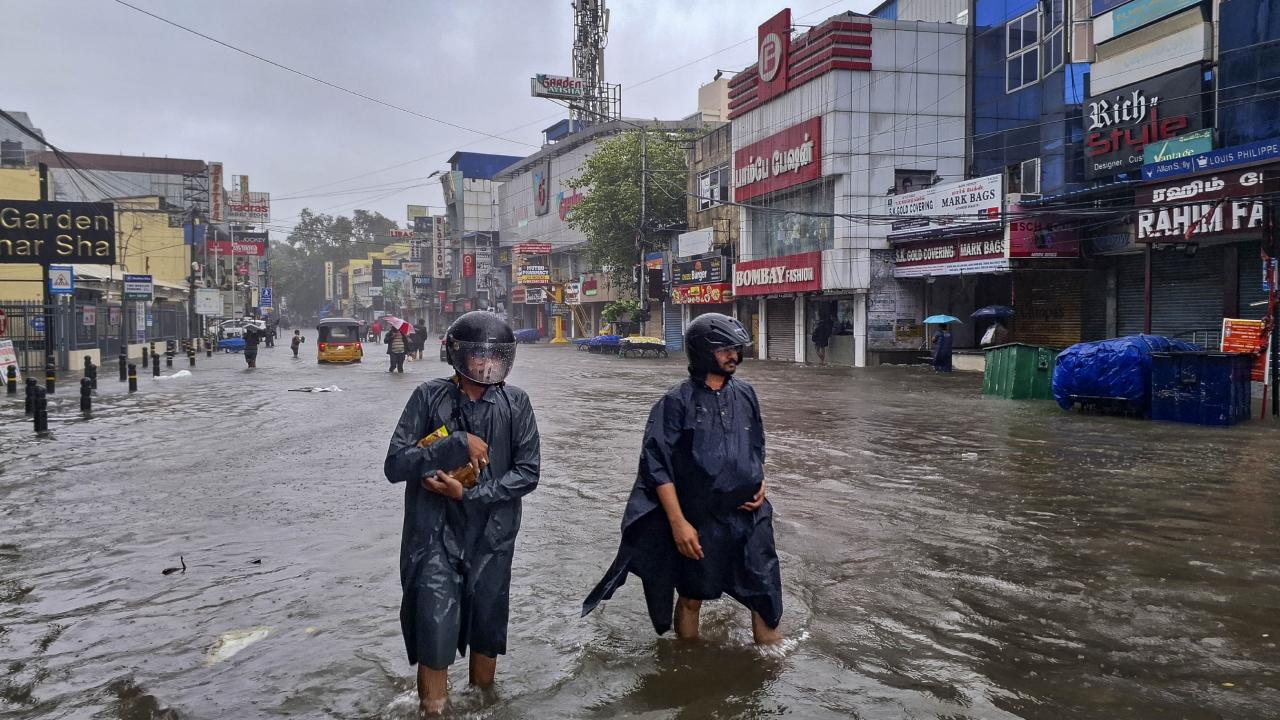 Chennai's popular Marina Beach was flooded due to heavy downpours, and the roads from Mount Road to Marina Beach were blocked due to severe waterlogging