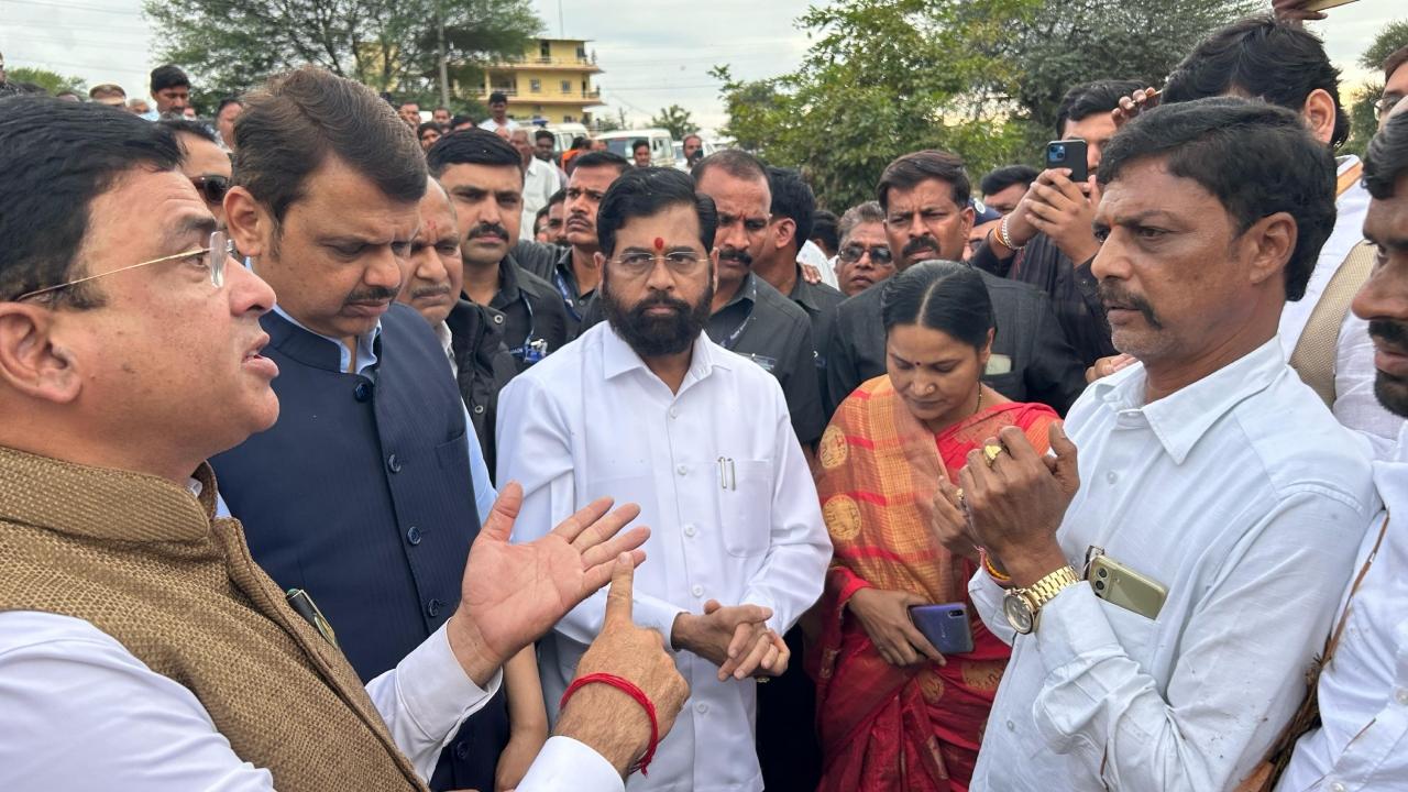 With grape and onion plantations badly damaged, Nashik, a major centre for grape and onion cultivation, suffered the greatest losses of all the affected districts. Considerable harm was also reported to the crops of maize, papaya, and bananas in the Ahmednagar district