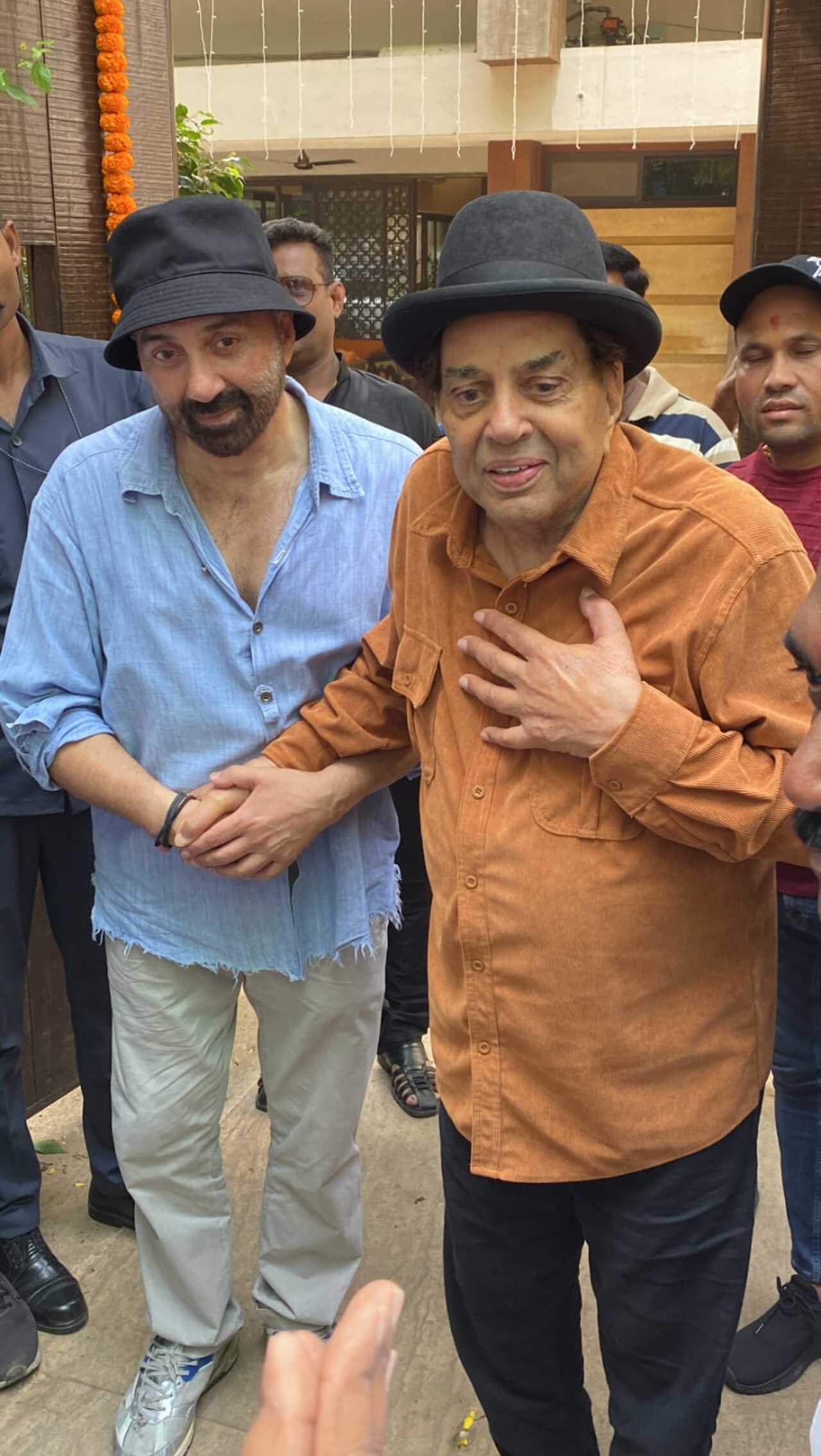 Dharmendra was flooded with wishes by his fans, friends, family and colleagues on social media. Sunny Deol, Bobby and Esha took to their Instagram feed to wish their father with adorable pictures