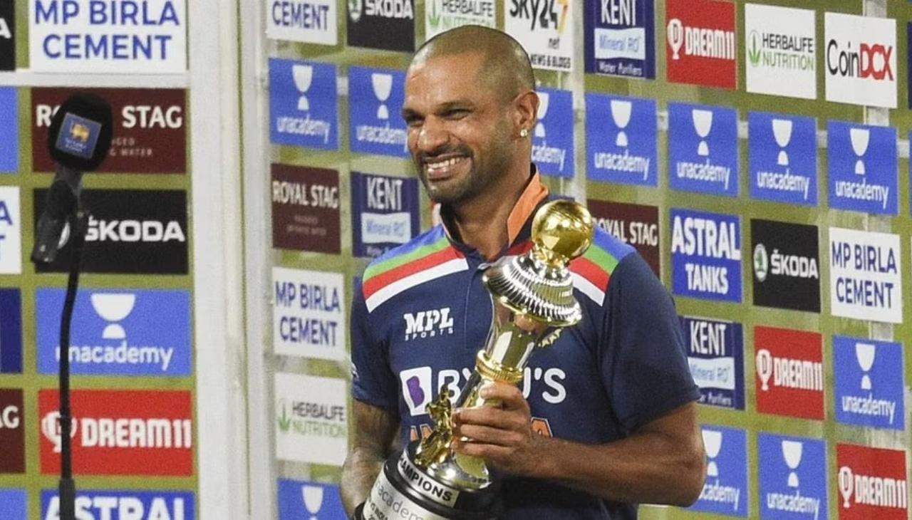 97 vs England (4th ODI, 2014)
India clashed with England in the 4th ODI at Edgbaston Stadium in 2014. Having won the toss, India elected to field first in the match. England set a target of 207 runs for the 'Men in Blue'. Opening the batting with Ajinkya Rahane, Shikhar Dhawan scored match match-winning 97 runs. Rahane on the other hand, smashed 106 before getting dismissed by Harry Gurney. India chased the target successfully and won the match by nine wickets