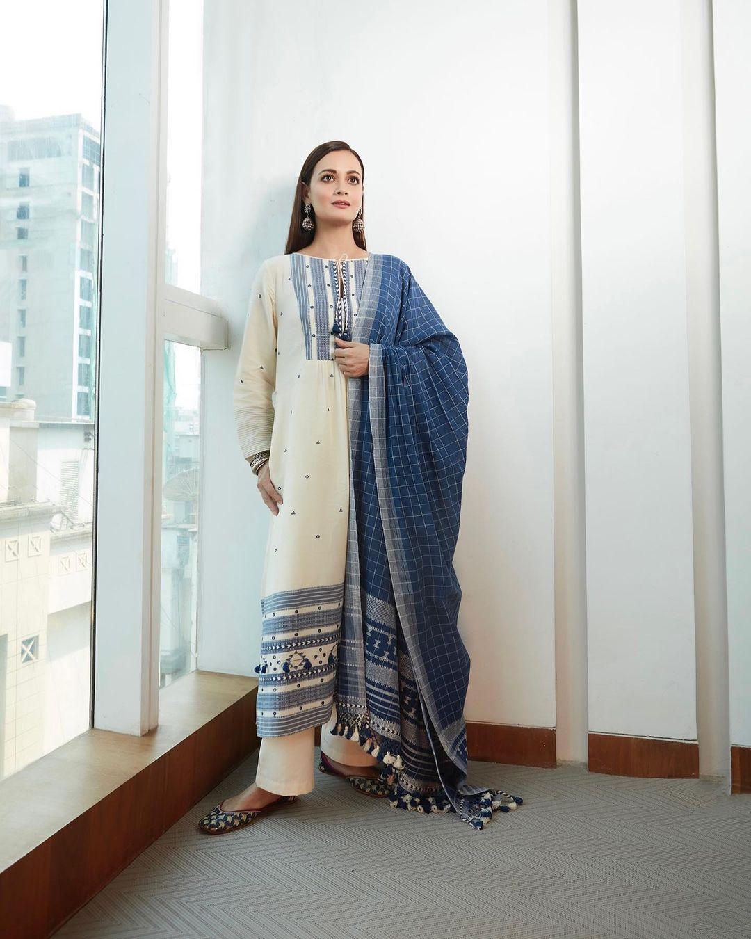 White and blue magic: Dia Mirza promoted her film Bheed earlier this year wearing this beautiful handcrafted Anita Dongre outfit. The Bhujodi weave is a time-honoured technique displayed beautifully on the Soha kurta set. With its intricate thread accents, it's the most elegant way to enhance your celebrations. And it has pockets.