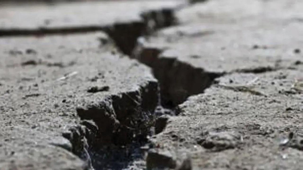 Earthquake of magnitude 6.2 jolts Indonesia's Irian Jaya