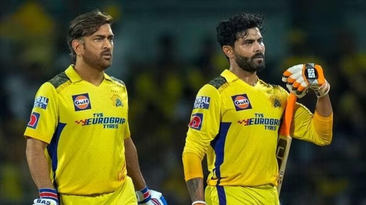 Ravindra Jadeja
MS Dhoni stepped down from the captaincy of Chennai Super Kings before the year 2022. Ravindra Jadeja was handed over the captaincy for CSK. But the team managed to secure wins in just two matches out of eight games. The team was about to get eliminated, but MS Dhoni made his comeback for the captaincy. Jadeja continued to play under Dhoni's leadership