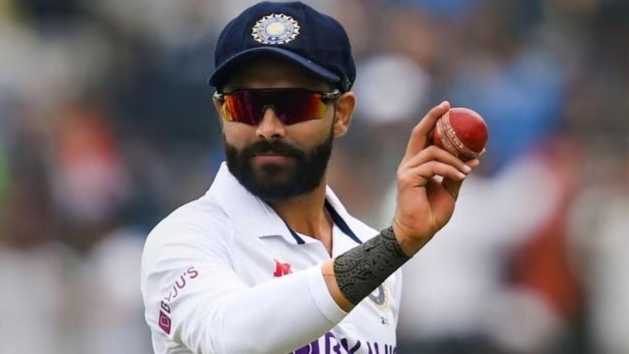 Ravindra Jadeja
The fourth spot in the list is in the name of India's all-rounder Ravindra Jadeja. The veteran Indian spinner has just played eight tests against South Africa and has picked 42 wickets. In a test match between India and South Africa, Jadeja once picked six wickets for 138 runs which are his best bowling figures to date