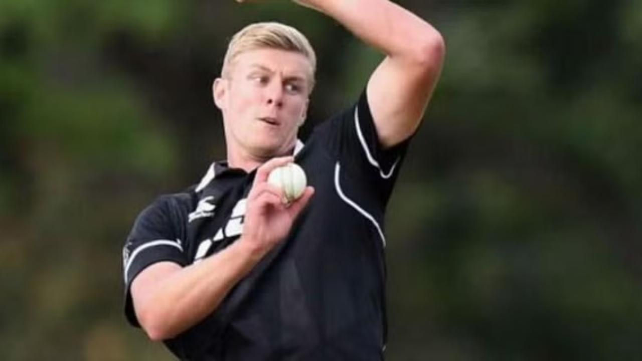 Kyle Jamieson
Speedster Kyle Jamieson who has played 13 T20I matches for New Zealand has bagged just 10 wickets. The Kiwi pacer was bought by Royal Challengers Bangalore in the year 2021 for Rs. 15 crore. Despite having a height advantage, Jamieson going unsold at the auction does come as a surprise