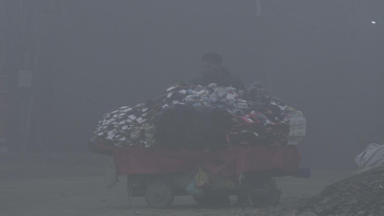 At 9.25 am, the visibility in Srinagar was reported to be 91 meters due to the persistent fog cover, prompting officials to advise motorists to exercise caution.