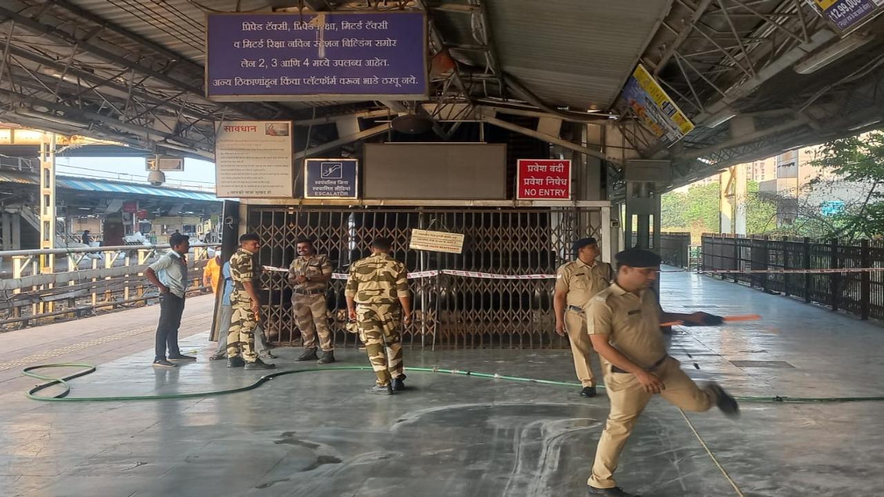  A major fire broke out in a canteen located near the concourse area of the Lokmanya Tilak Terminus (LTT), a busy railway station in Mumbai, on Wednesday afternoon, in which nobody was injured