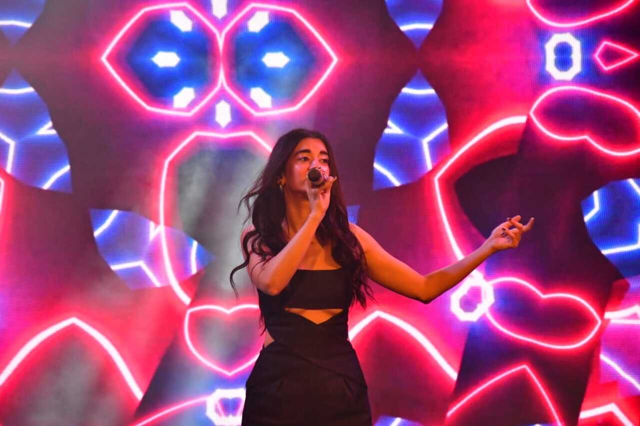Singer-actor Saba Azad lit up the evening with an electrifying live performance of songs from the film
