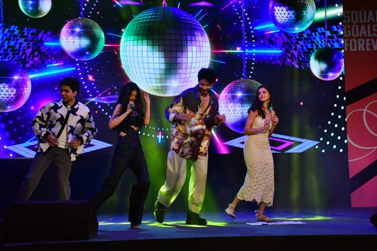 The trio was asked by an audience member if they think relationships that start on Instagram can last long. To this, Gourav said that if the involved people take their relationship out of Instagram and meet in real life, it will last, otherwise it will not. Siddhant, on the other hand, assured the youth that such relationships would last. He said that his advice comes from personal experience