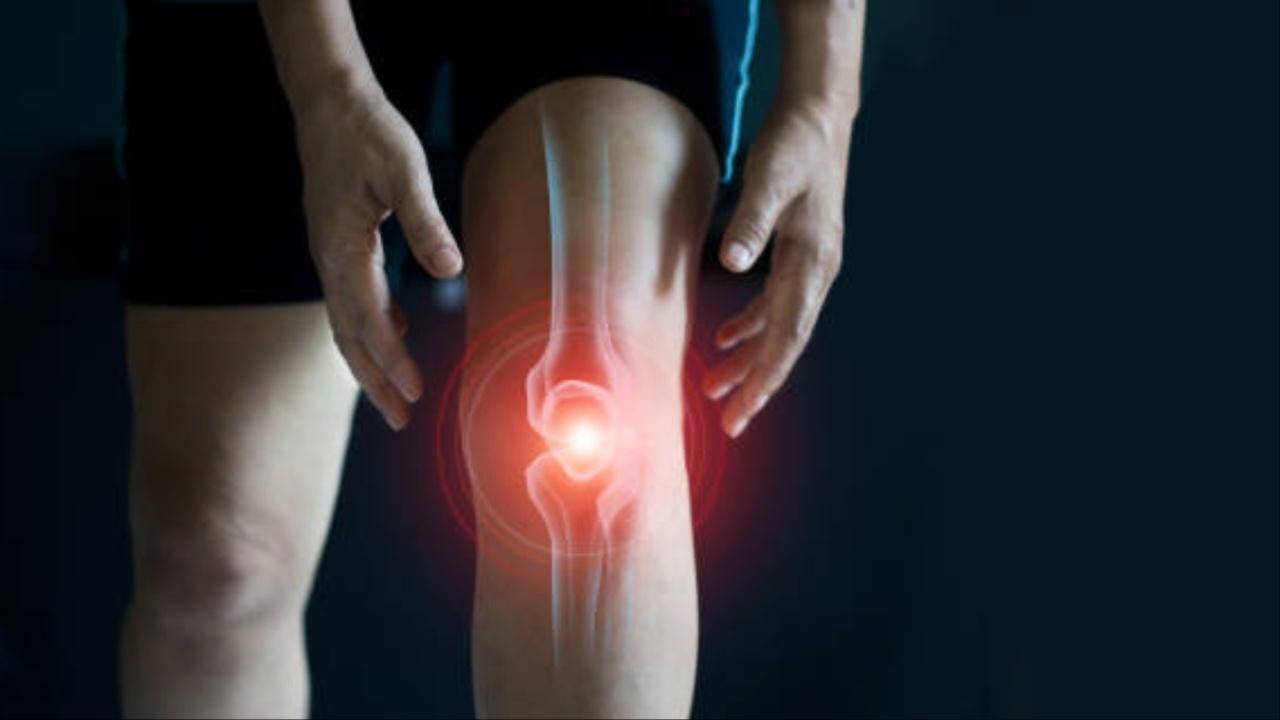 Myth: Knee replacement surgery is painfulFact: Modern pain management techniques have significantly reduced the pain associated with knee replacement surgery. 
