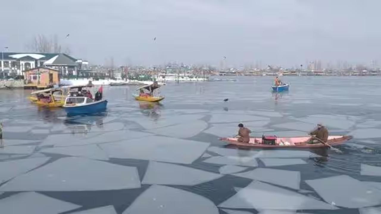 The intense cold wave conditions in the valley has resulted in freezing of several water bodies while water supply pipes in many areas have been jammed.