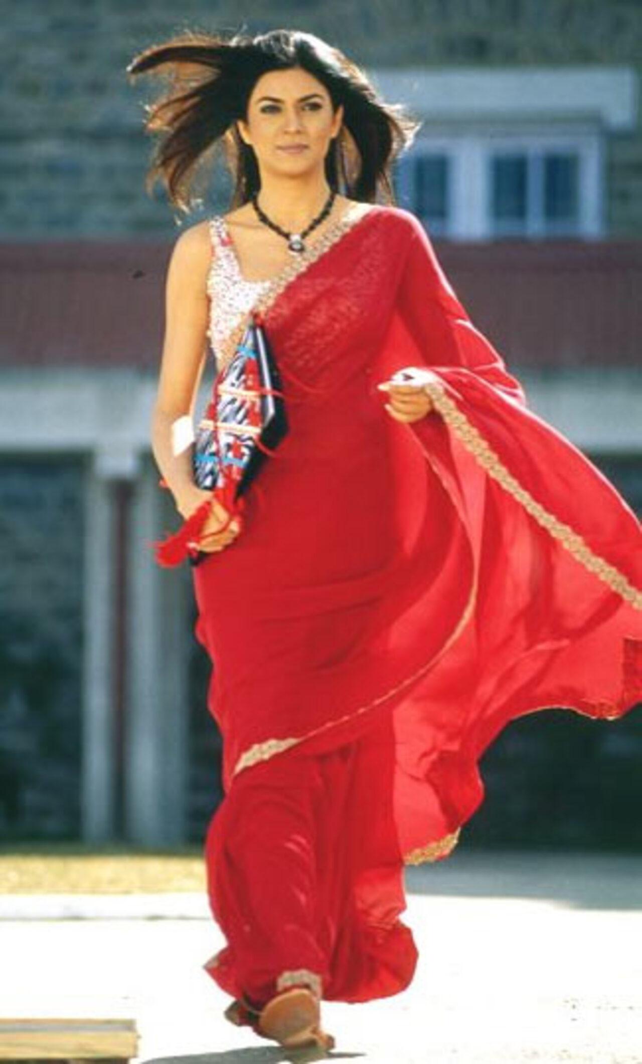 One might not remember what subject Miss Chandni (Sushmita Sen) from 'Main Hoon Na' taught but can sure describe the beauty of her sarees