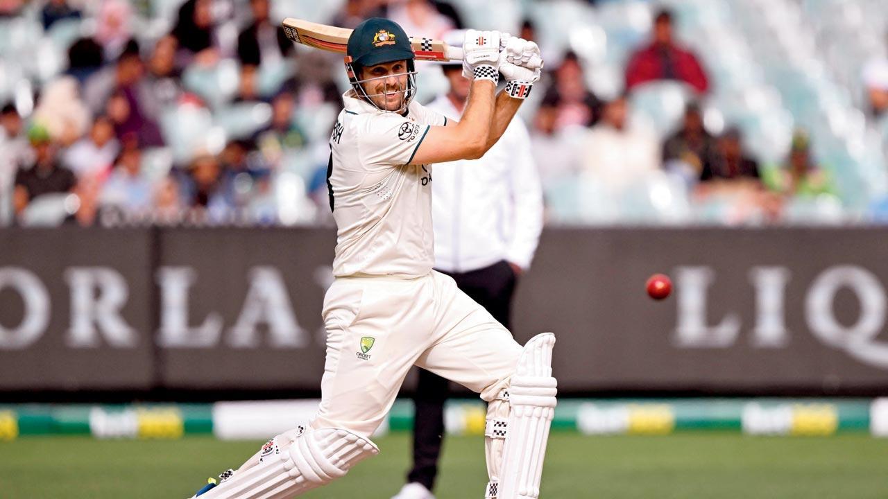 Marsh's 96 helps Australia to secure 241-run lead against Pakistan in 2nd Test