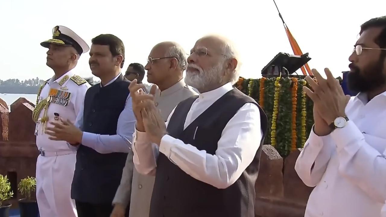 PM Modi also paid homage to the rich maritime heritage of Chhatrapati Shivaji Maharaj who constructed several coastal and sea forts, including the Sindhudurg Fort. Pics/BJP/X