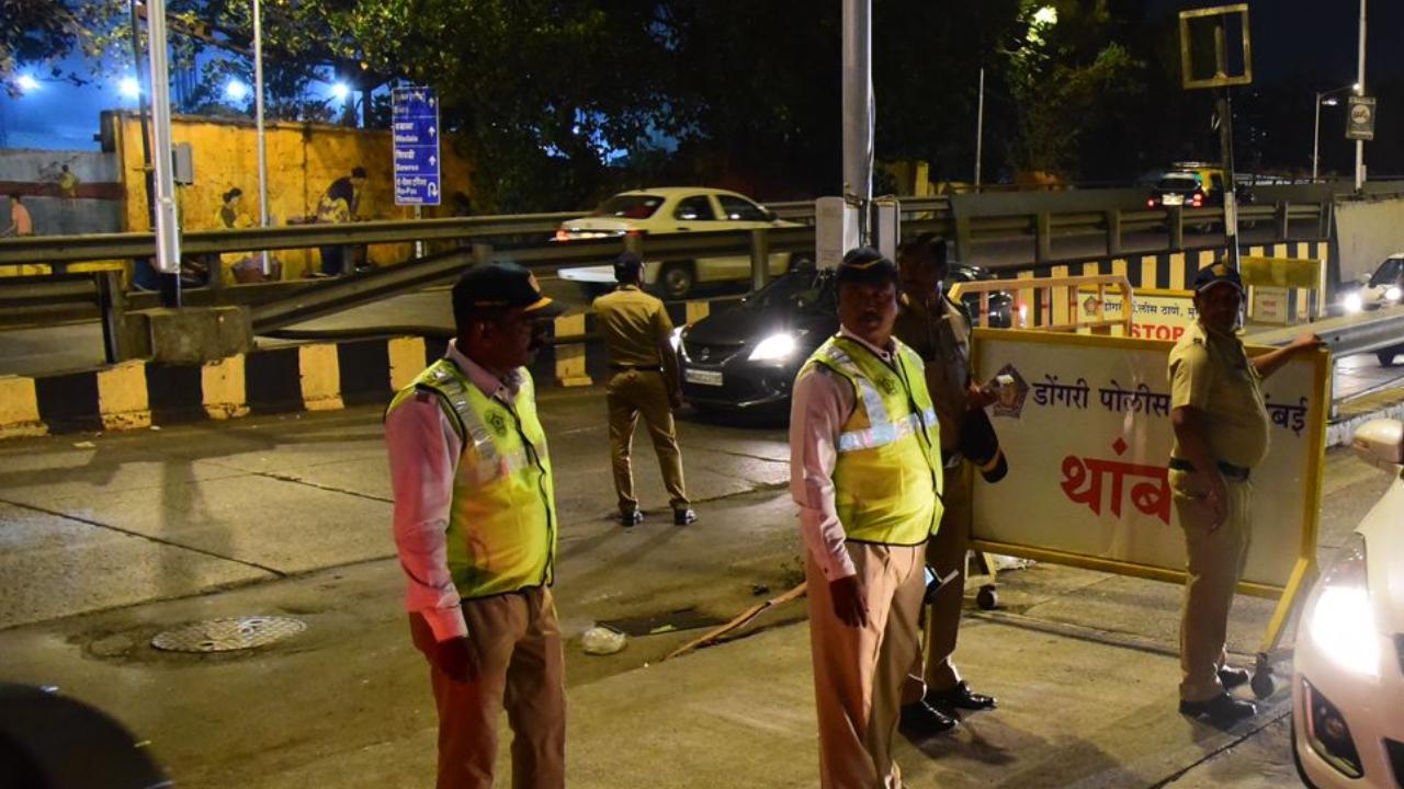 A senior Mumbai Traffic Police official said that the people are urged not to drink and drive. 