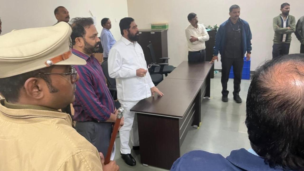 Chief Minister Shinde emphasized the need for a thorough investigation to ascertain accountability and prevent such tragedies from recurring. He issued instructions to the officials of company, urging them to implement stringent safety measures to avert any future accidents