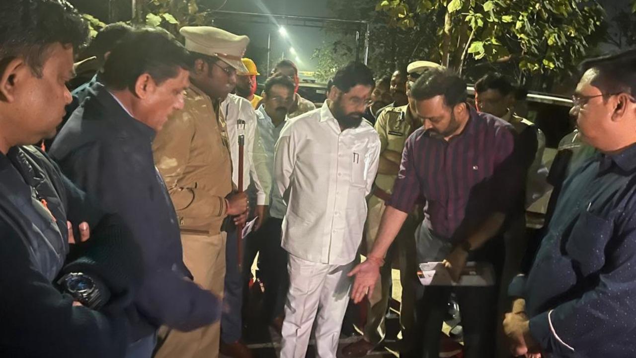 The statement said that Chief Minister Shinde personally inspect the situation. During his visit, he delved into the details surrounding the tragic incident and sought to understand the root causes. Expressing his condolences, he interacted with the families of the deceased workers, providing comfort and assurance of government support during this difficult time