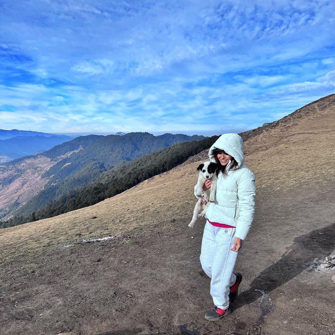 Actress Asha Negi is off to some cold mountain destination this yew year