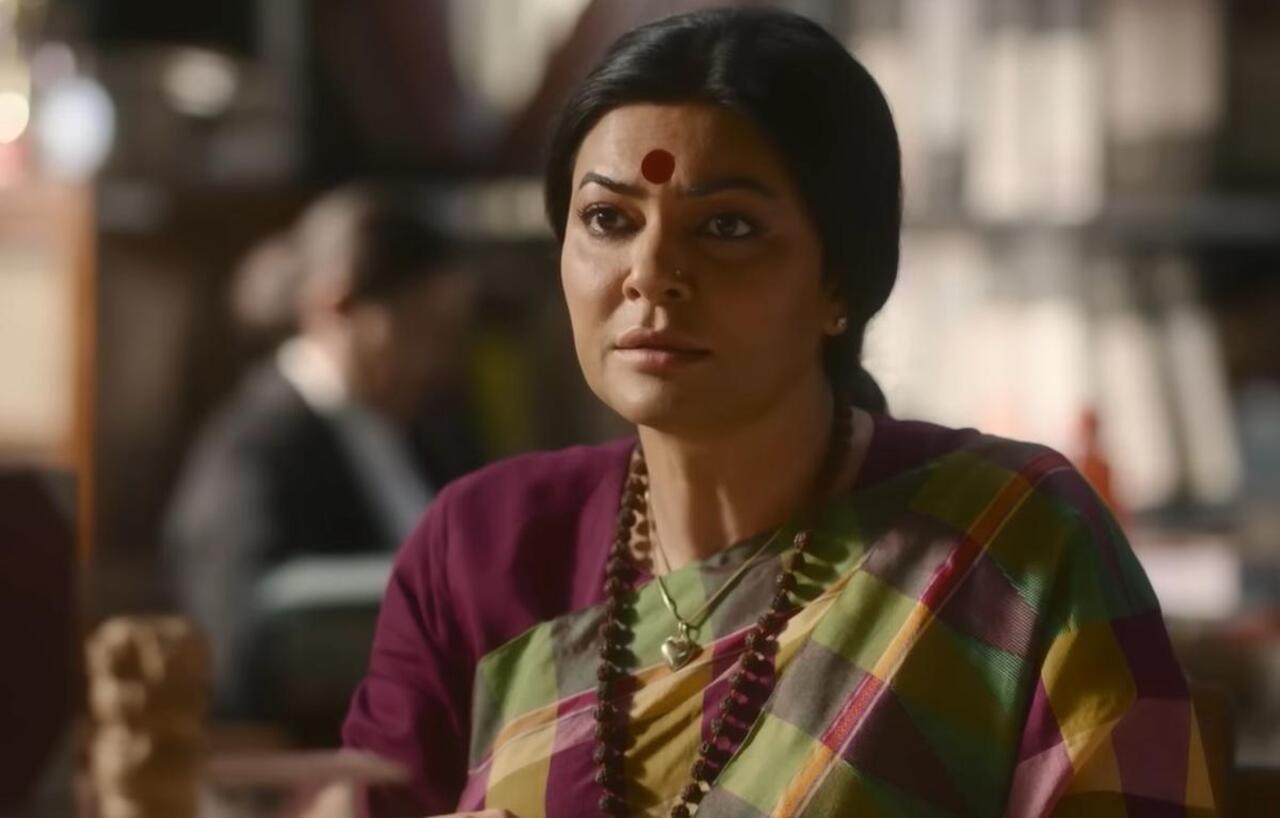Sushmita Sen in Taali: 
After impressing all with her boss woman role in Aarya, Sushmita showed her acting prowess in Taali where she played a transgender. The actress displayed strength and sensitivity in her character making the struggles of her character an inspiring story
