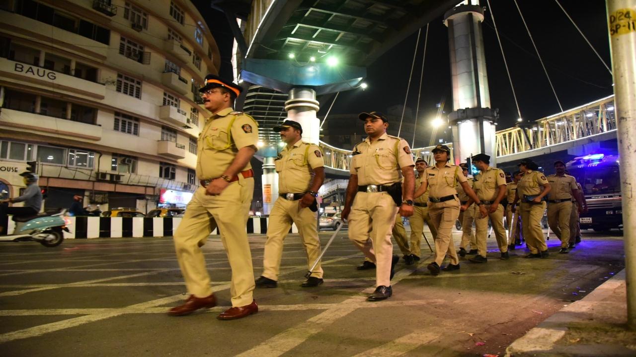 The police said that it will take strict action against drivers who would be driving while under the influence of alcohol, people creating nuisance at public places, eve teasers, those involved in illegal sale of liquor or those involved in sale or consumption of any kind of narcotics substances.