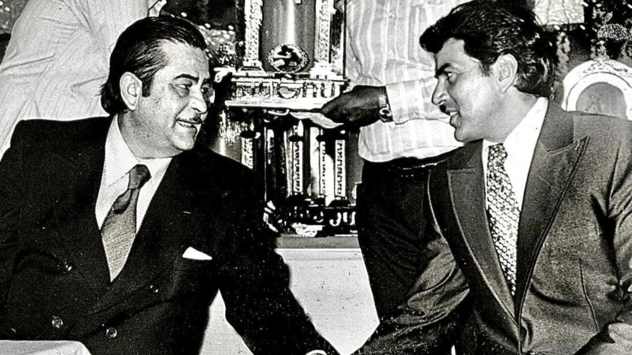 Dharmendra holds Raj Kapoor's hand in priceless throwback pic