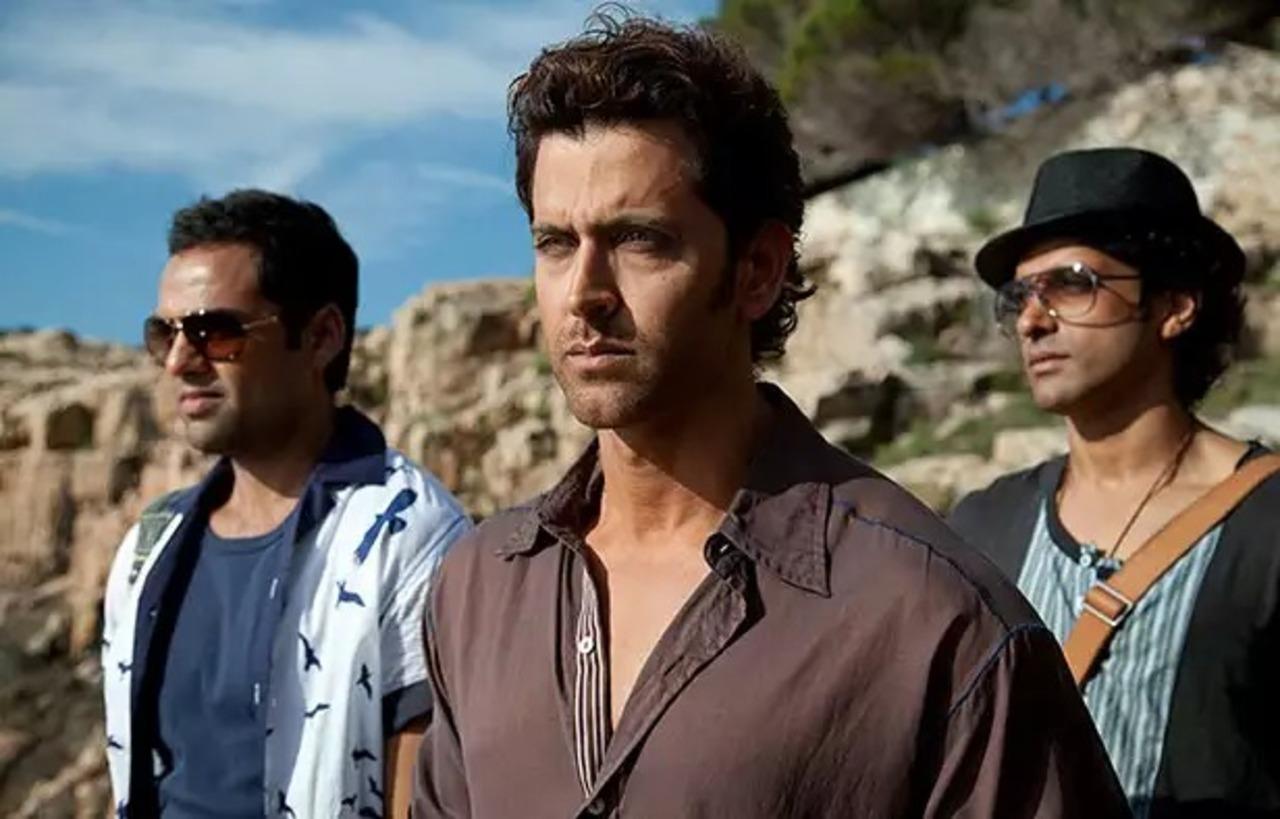 Zindagi Na Milegi Dobaara (2011) 
According to reports, director Zoya Akhtar first offered the role of Arjun to Ranbir Kapoor. However, he refused and it was eventually played by Hrithik Roshan. Well, all turned out to be for the best as one cannot imagine the film without the trio of Hrithik, Abhay and Farhan