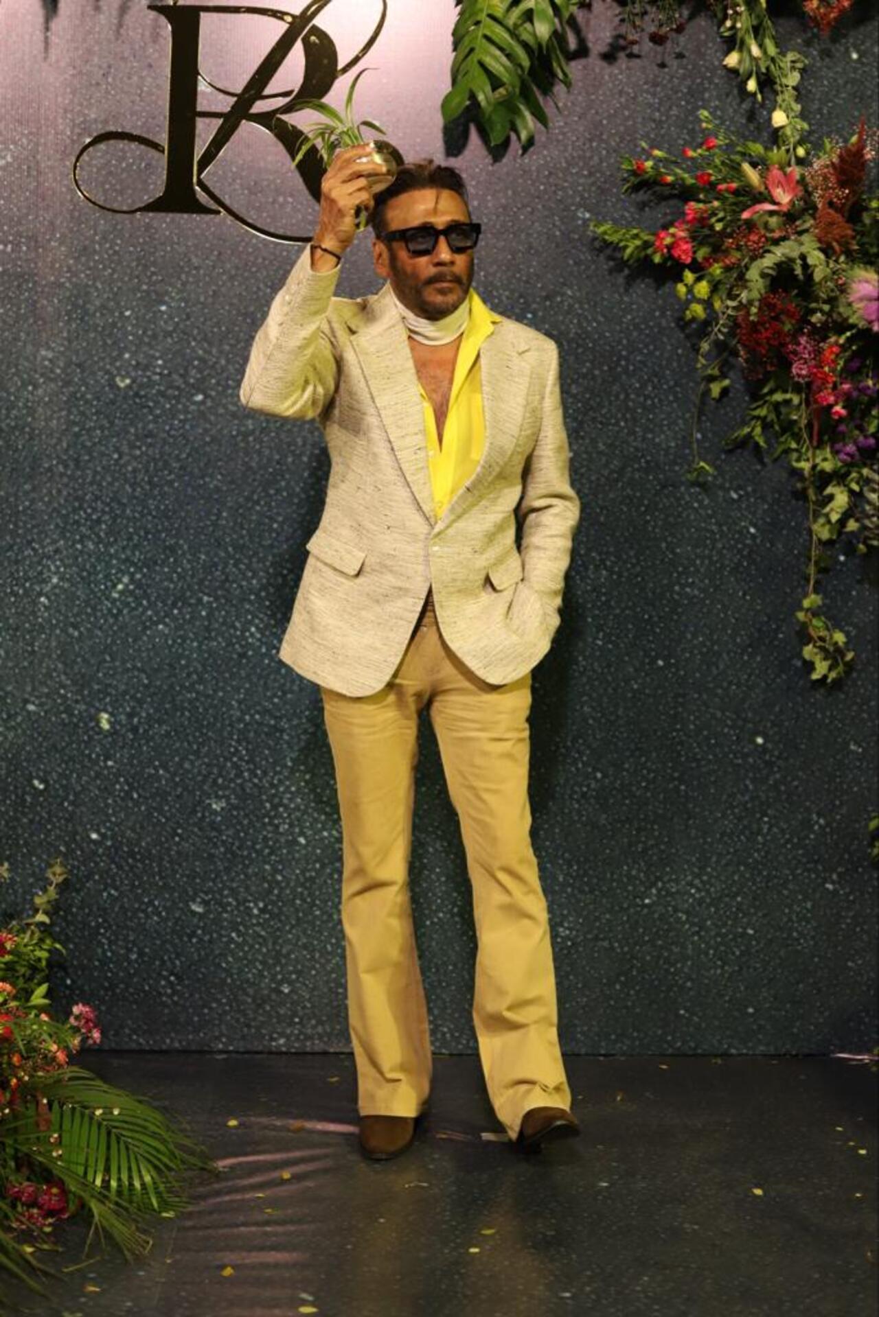 Jackie Shroff always brings with him unique twist, this time it was in the form of this yellow and white suit