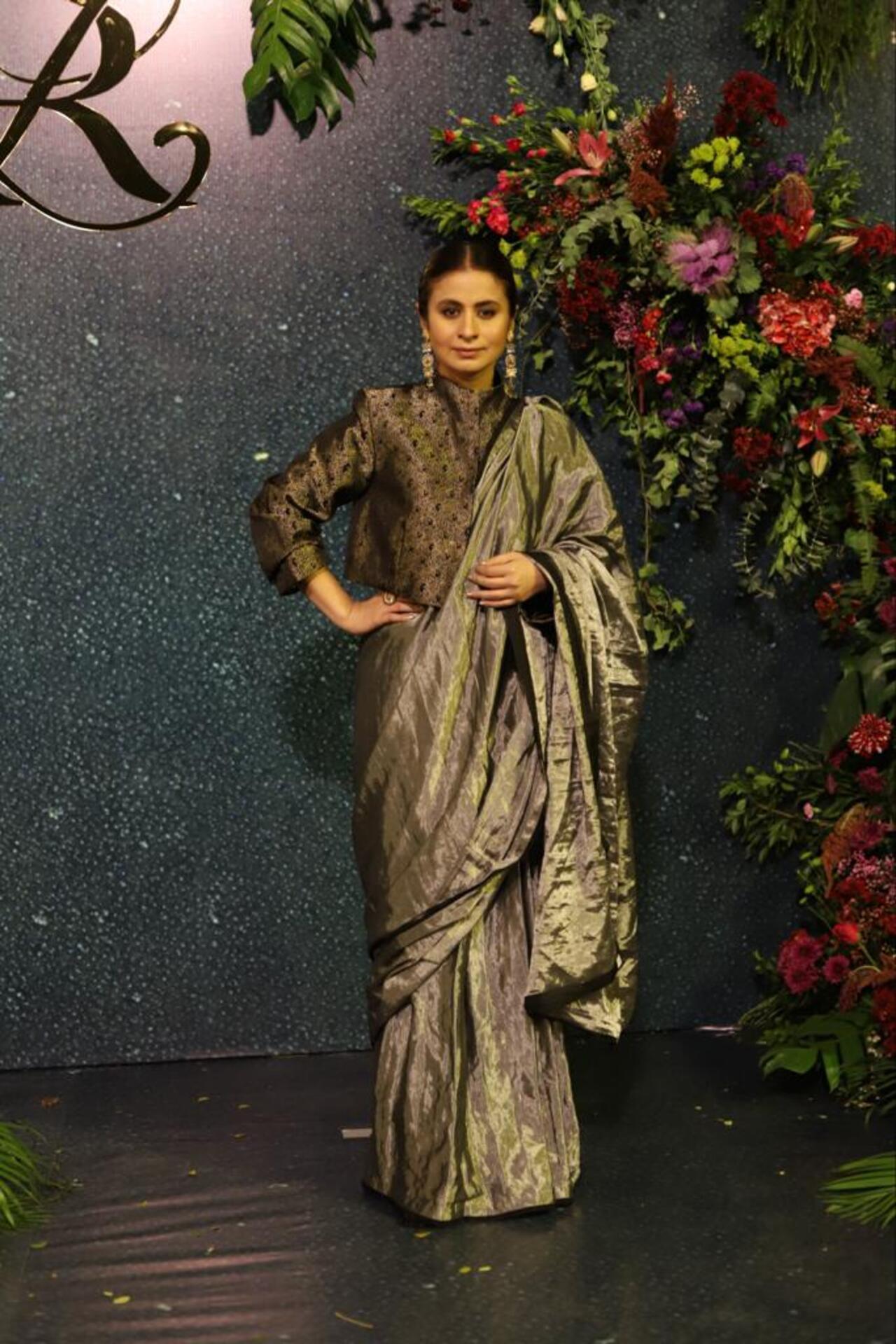 Rasika Dugal wore a shiny grey saree and paired it with a black net blouse. The actress looked stunning as she posed for the cameramen. (Pic/Pallav Paliwal)