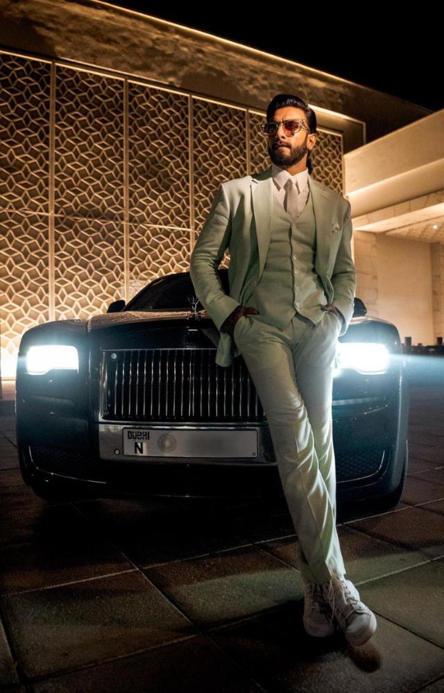 More classic, Ranveer Singh chose this grey three piece suit that sent hearts racing