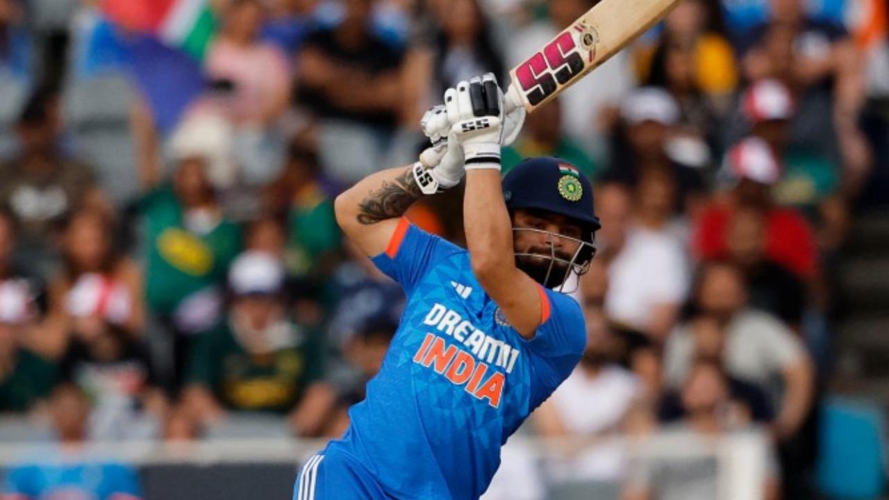 Rinku SinghIndia's talented batsman Rinku Singh again delivered a stunning performance. Singh scored 38 runs in just 27 deliveries including 3 fours and 2 sixes