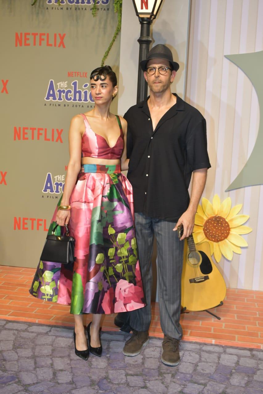 Saba Azad nailed the theme in this super chic co-ord skirt set. Hrithik Roshan looked every bit of a greek god even in his casual attire