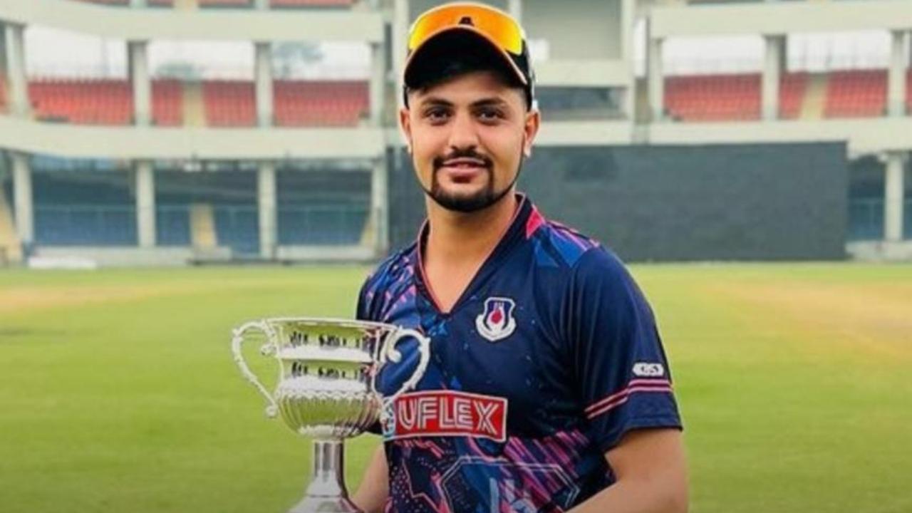 Uncapped Sameer Rizvi earns life-changing deal, Shubham Dubey goes to RR
