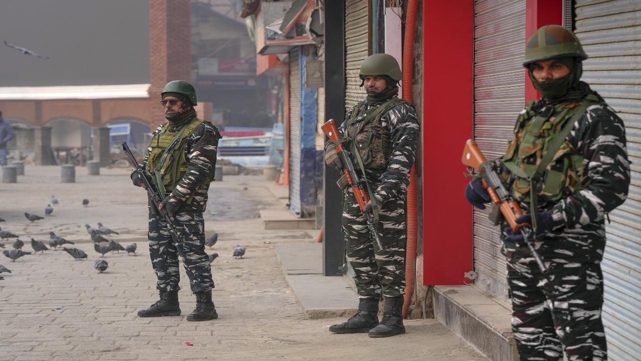 Pics: Security measures increased across Kashmir after SC's Article 370 verdict