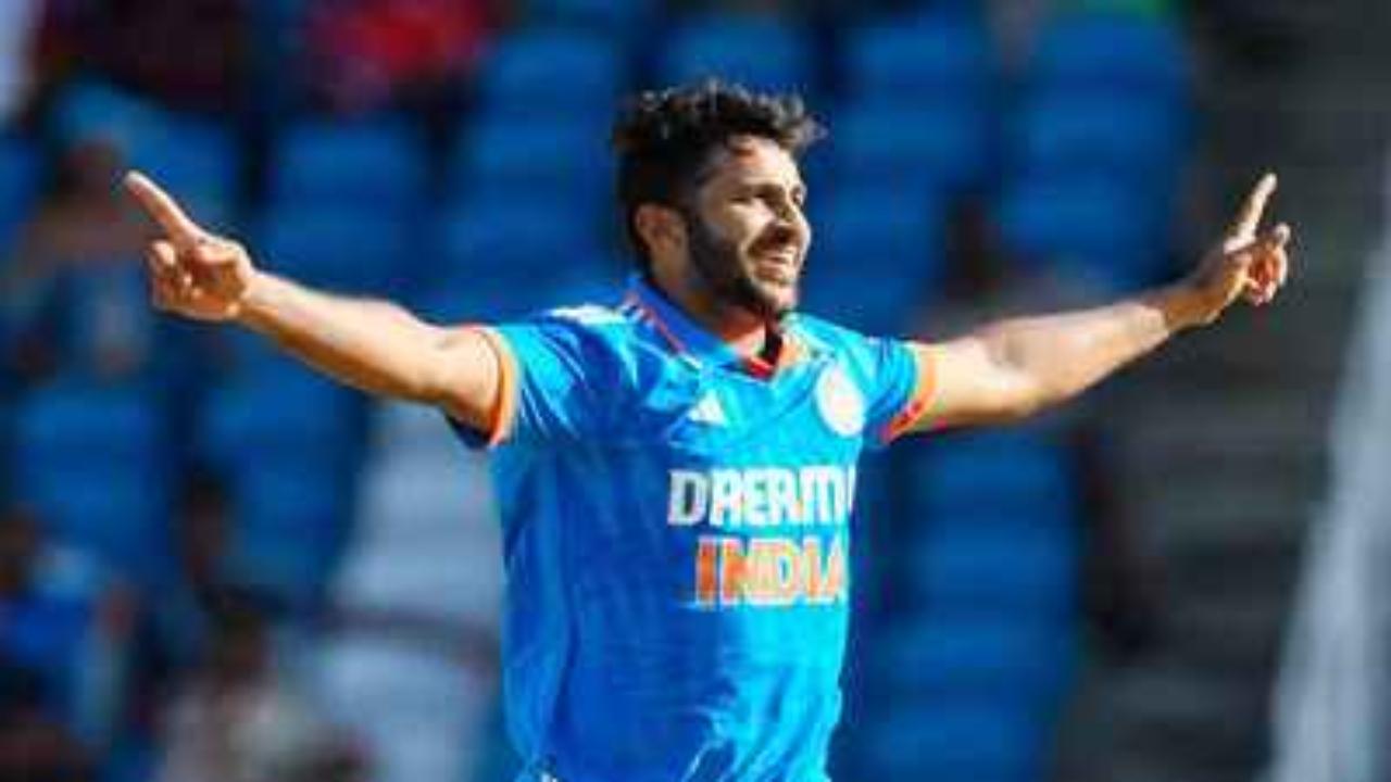 Shardul Thakur
India's bowling-allrounder Shardul Thakur was released by Kolkata Knight Riders ahead of IPL 2024. Being an Indian all-rounder, Thakur can get a huge demand during the auction