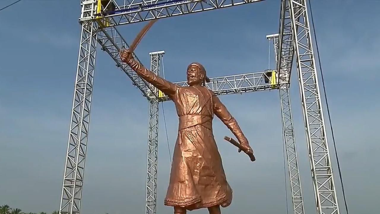 PM Modi unveils Chhatrapati Shivaji Maharaj statue at Rajkot Fort in Sindhudurg