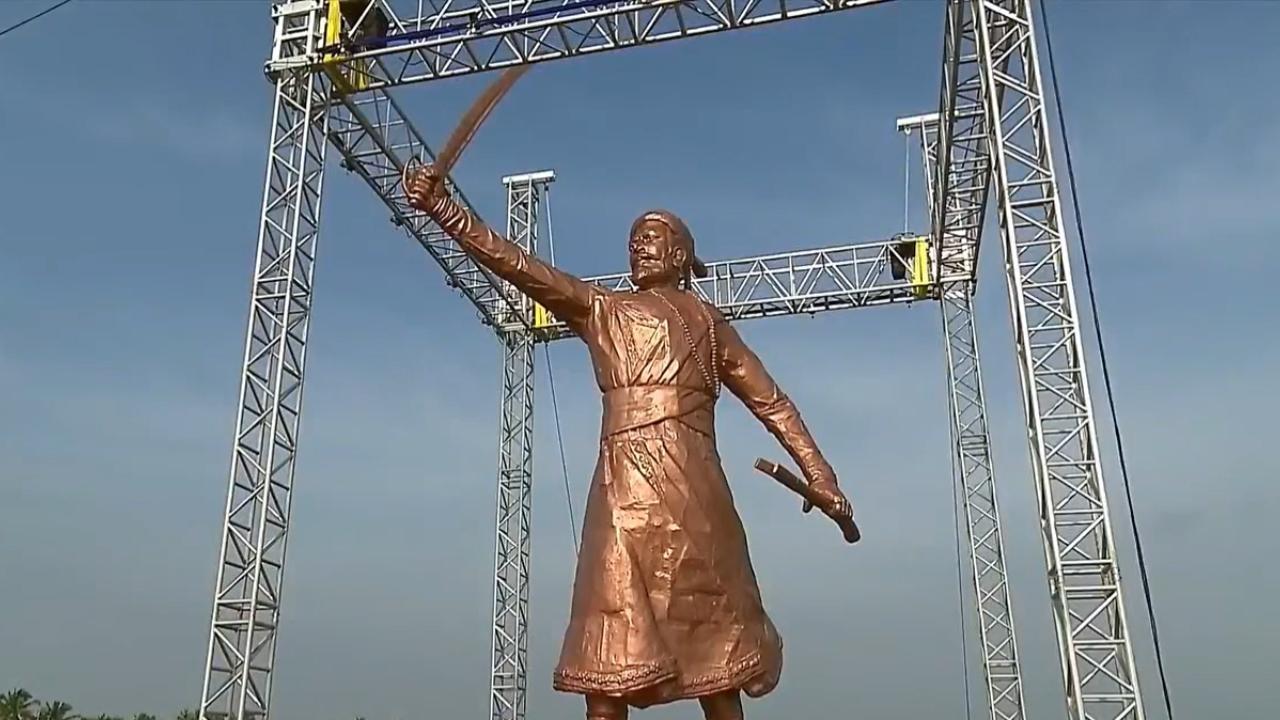 Maharashtra: PM Modi unveils statue of Chhatrapati Shivaji Maharaj at Rajkot Fort in Sindhudurg