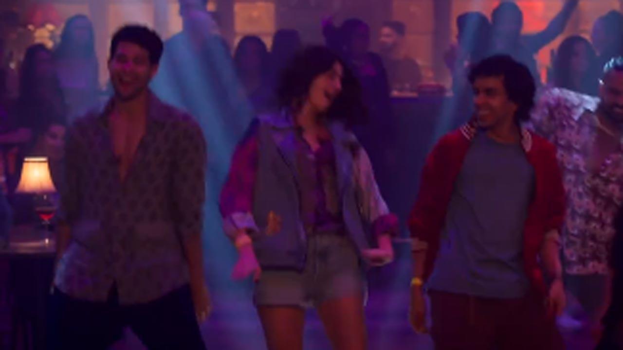 Ananya, Siddhant, Adarsh bring party anthem 'I Wanna See You Dance' from 'Kho Gaye Hum Kahan'