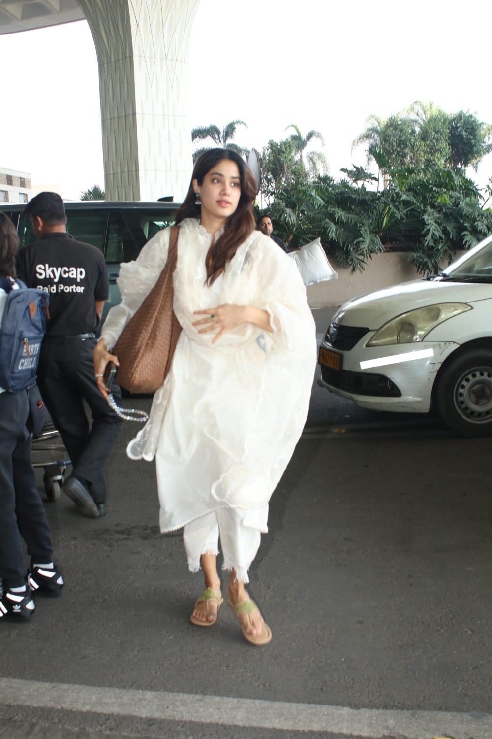 Janhvi Kapoor opted for a white kurta set for her airport look