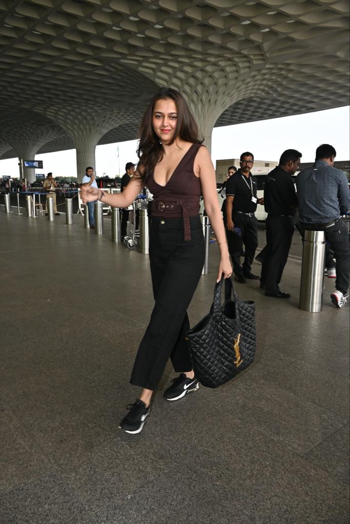 Tejasswi Prakash was snapped at the airport, wearing comfy outfit
