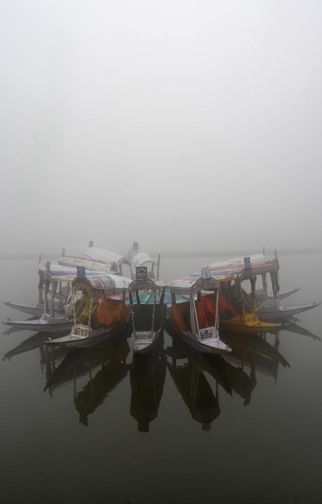Fog limits Srinagar`s visibility to 50m