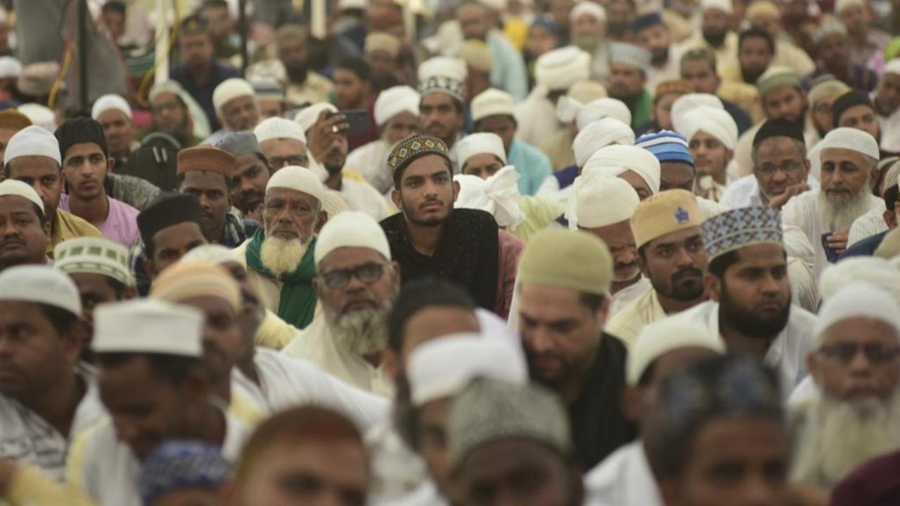 IN PHOTOS: Annual Sunni Muslim Ijtema in Mumbai