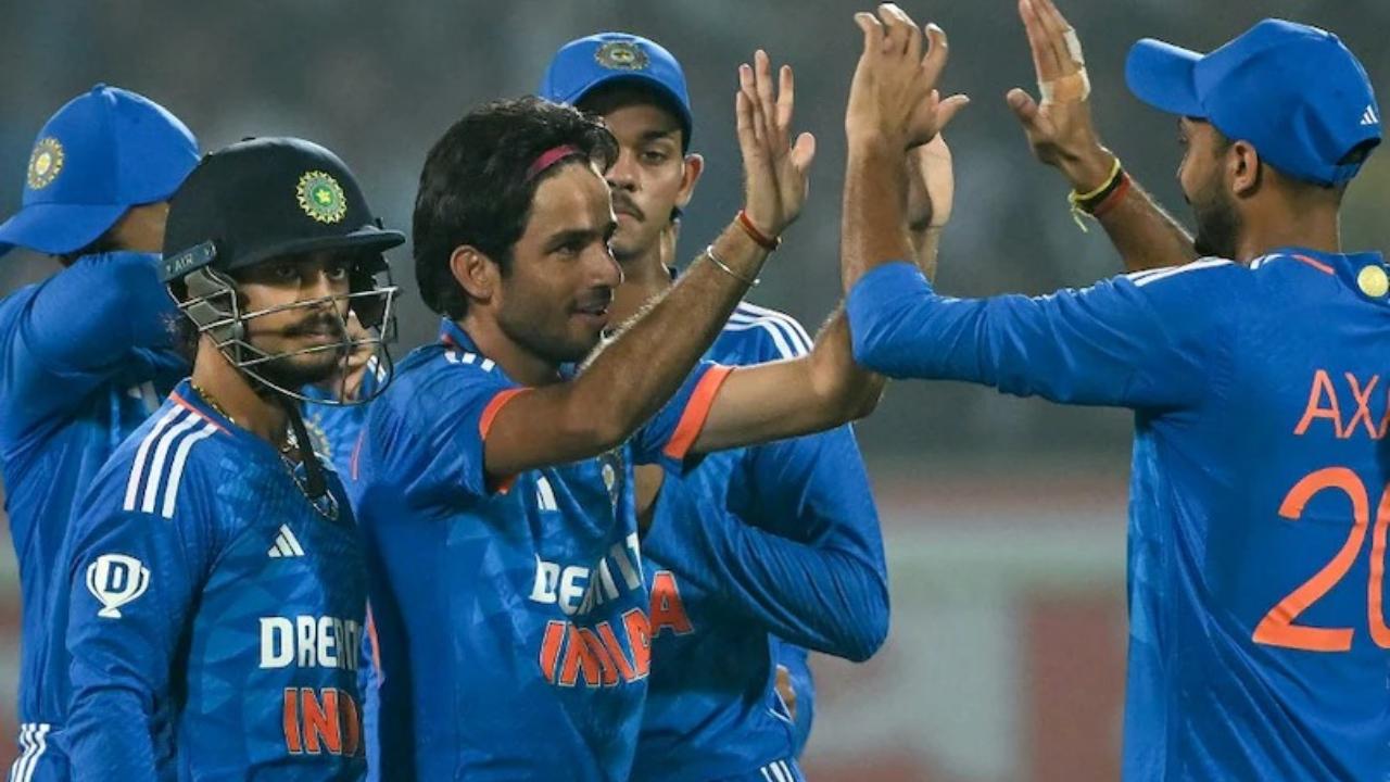 India Squad:
Suryakumar Yadav (C), Yashasvi Jaiswal, Shubman Gill, Ruturaj Gaikwad, Tilak Varma, Rinku Singh, Shreyas Iyer, Ishan Kishan (wk), Jitesh Sharma (wk), Ravindra Jadeja (VC), Washington Sundar, Ravi Bishnoi, Kuldeep Yadav, Arshdeep Singh, Mohd. Siraj, Mukesh Kumar, Deepak Chahar