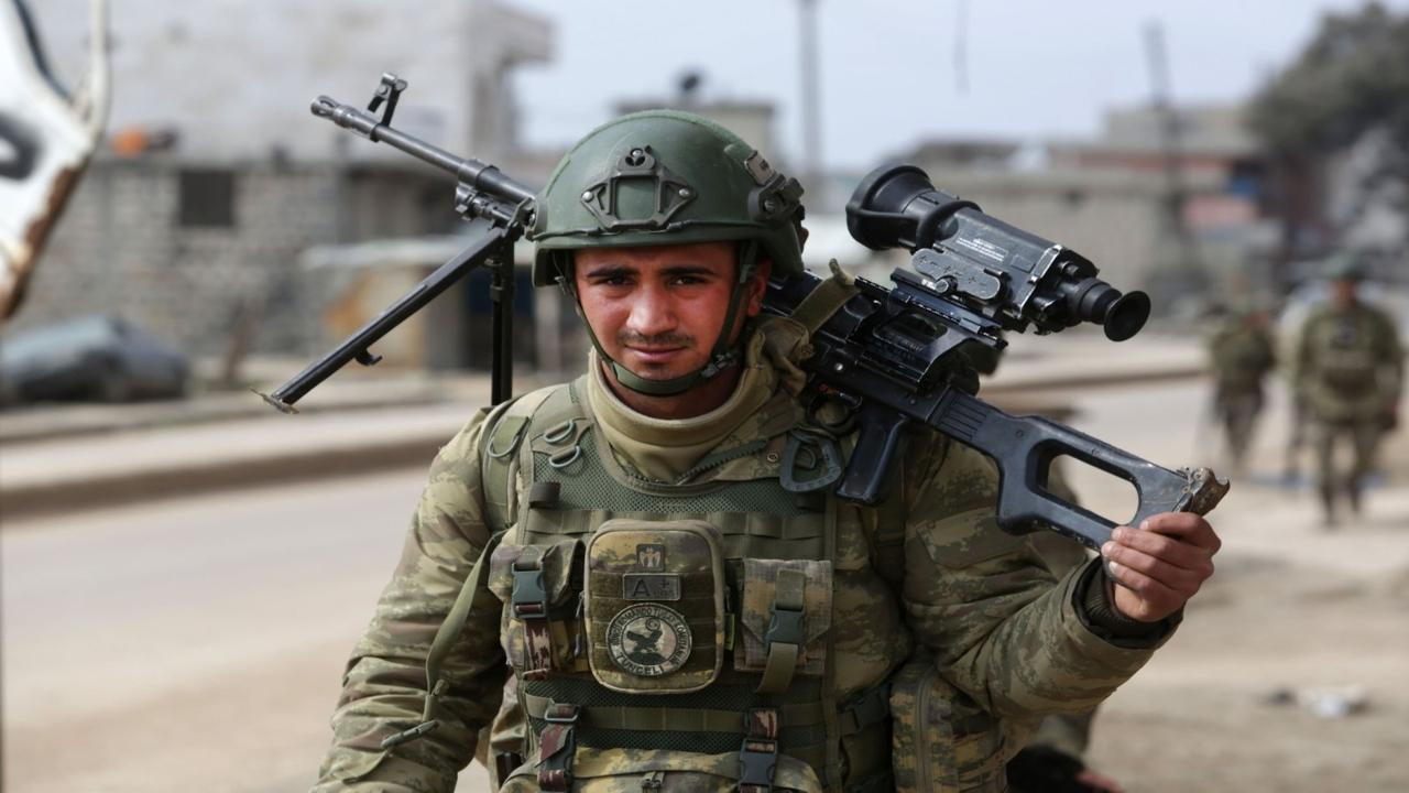 Turkiye detains 32 suspected IS militants, foils attacks on synagogues and churches