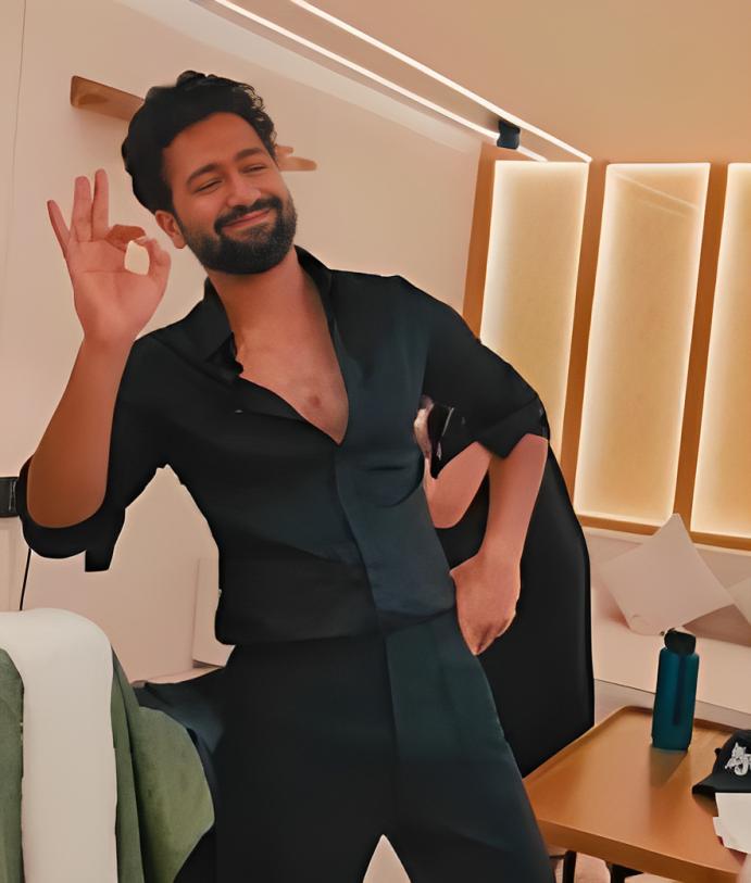 Vicky Kaushal set the internet ablaze with his energetic Punjabi dance reel. Grooving to the beats of 