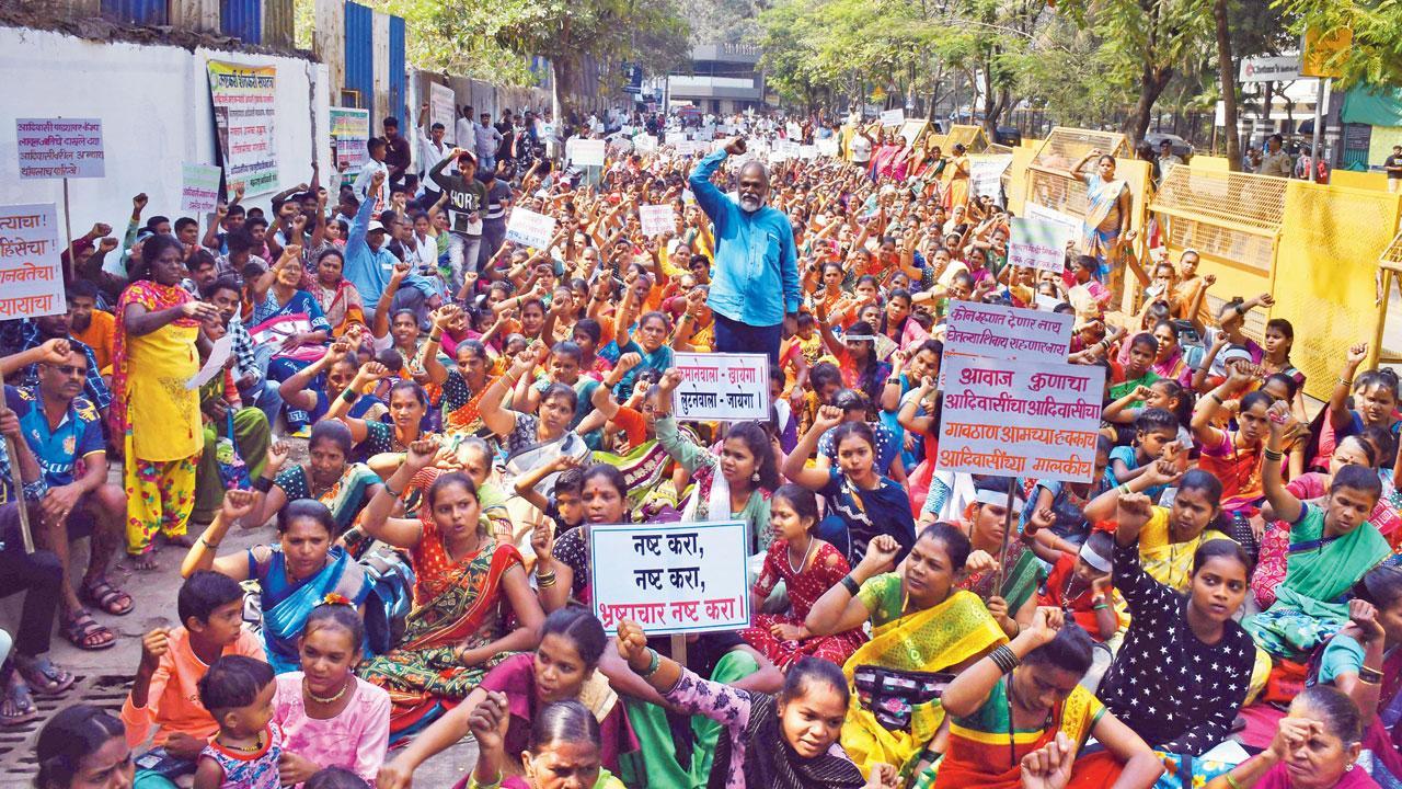Mumbai: 1,500 adivasis stand up for rights in Bandra
