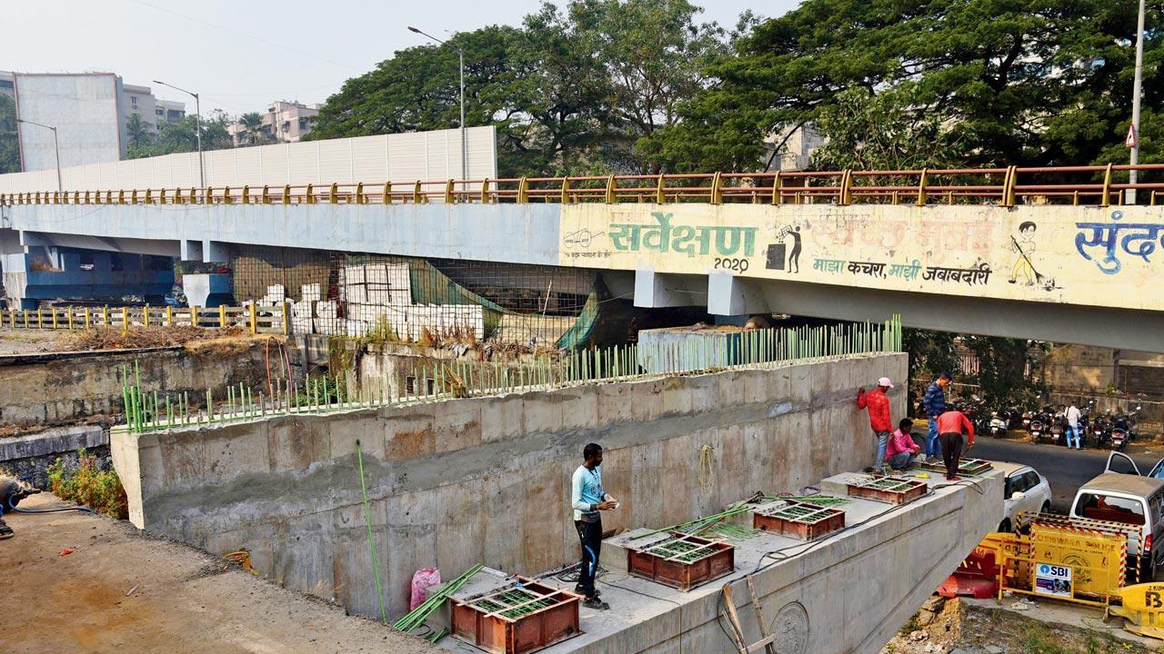 Mumbai: BMC unhappy with slow demolition work on Gokhale Bridge