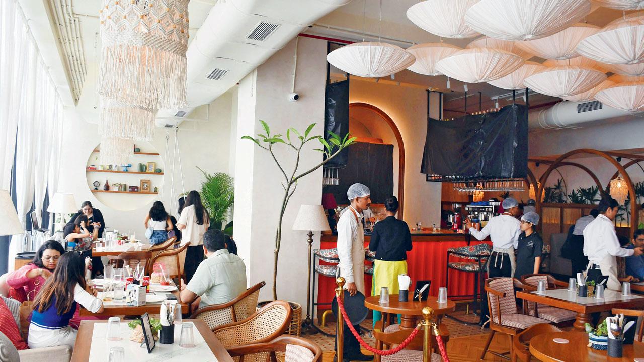 Balmy’s Instagrammable decor has a statement roof with trendy cloth-made umbrella lanterns hanging from the ceiling. Pic/Ashish Raje