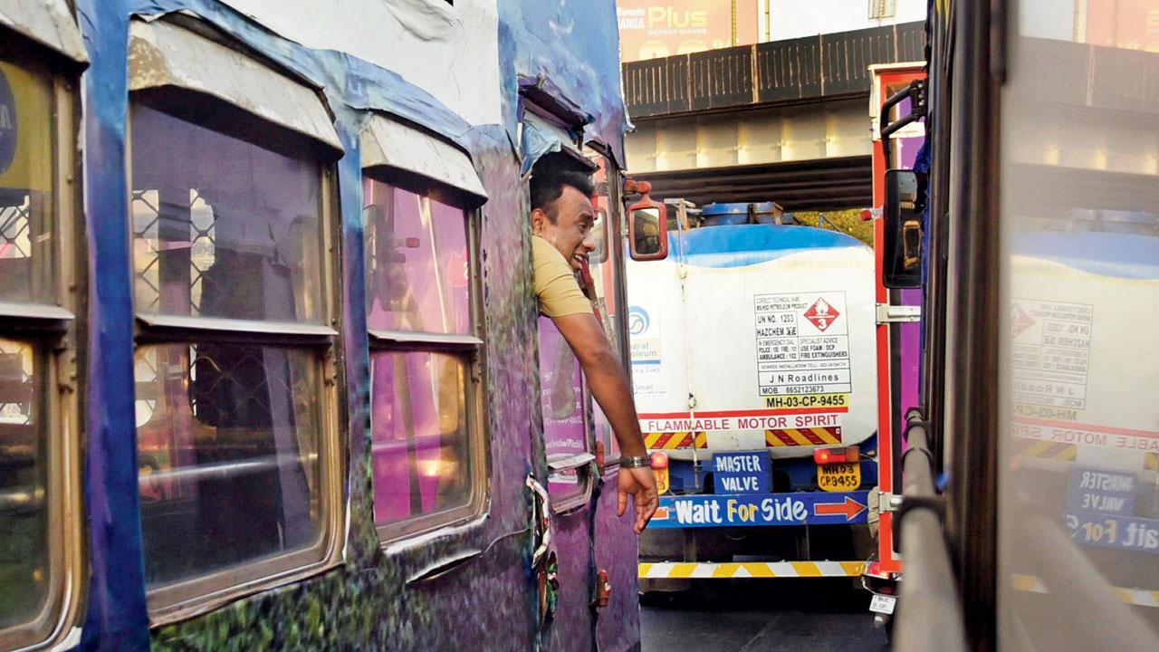 Mumbai Diary: Monday Dossier