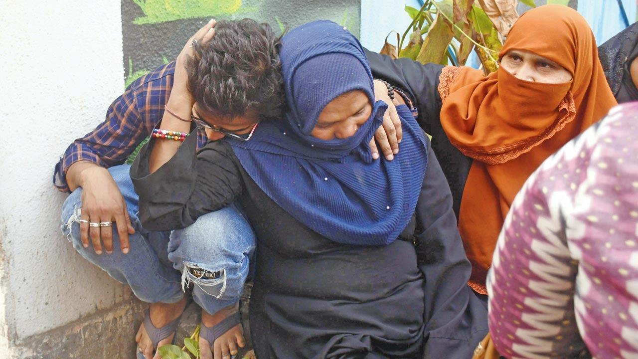 Worli slab deaths: ‘Crane operator or contractor or building owner or officials? Who is responsible?'